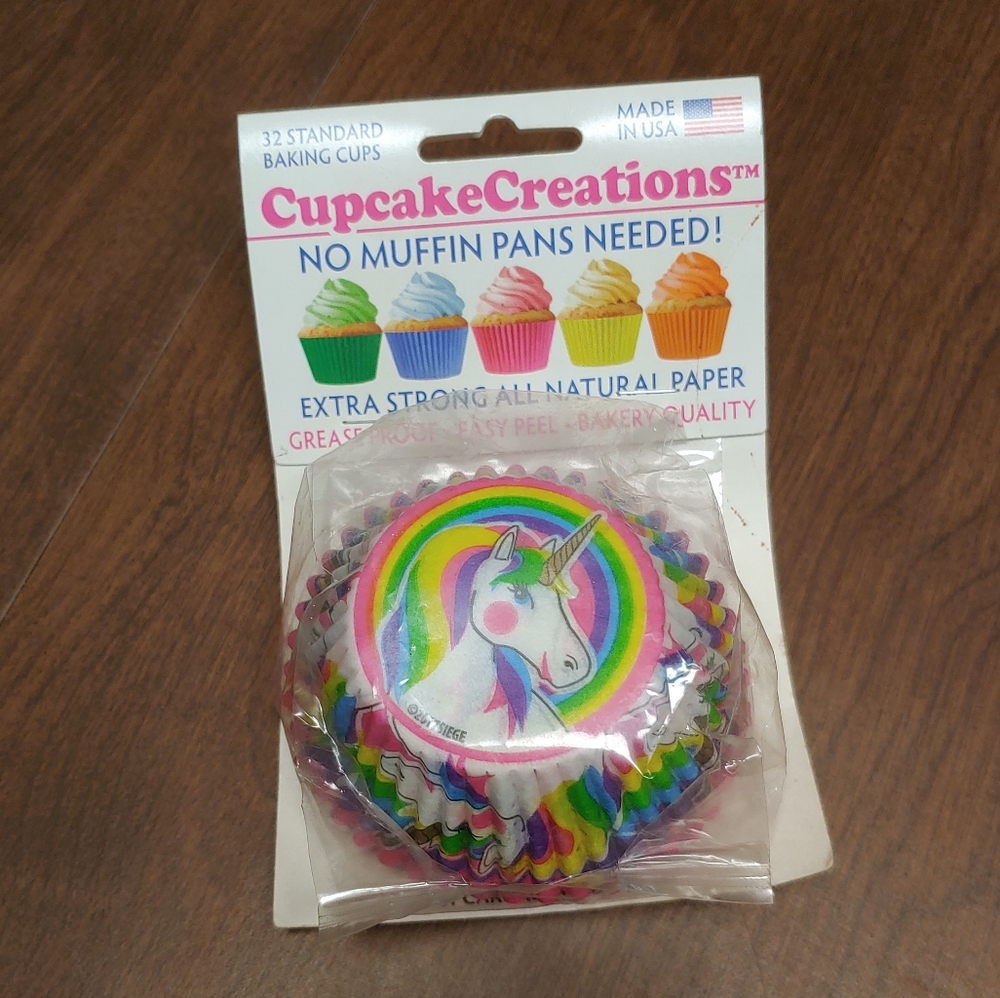 🦋3/$20🦋 CupcakeCreations | 32pk 🦄Unicorn🦄Baking Cups